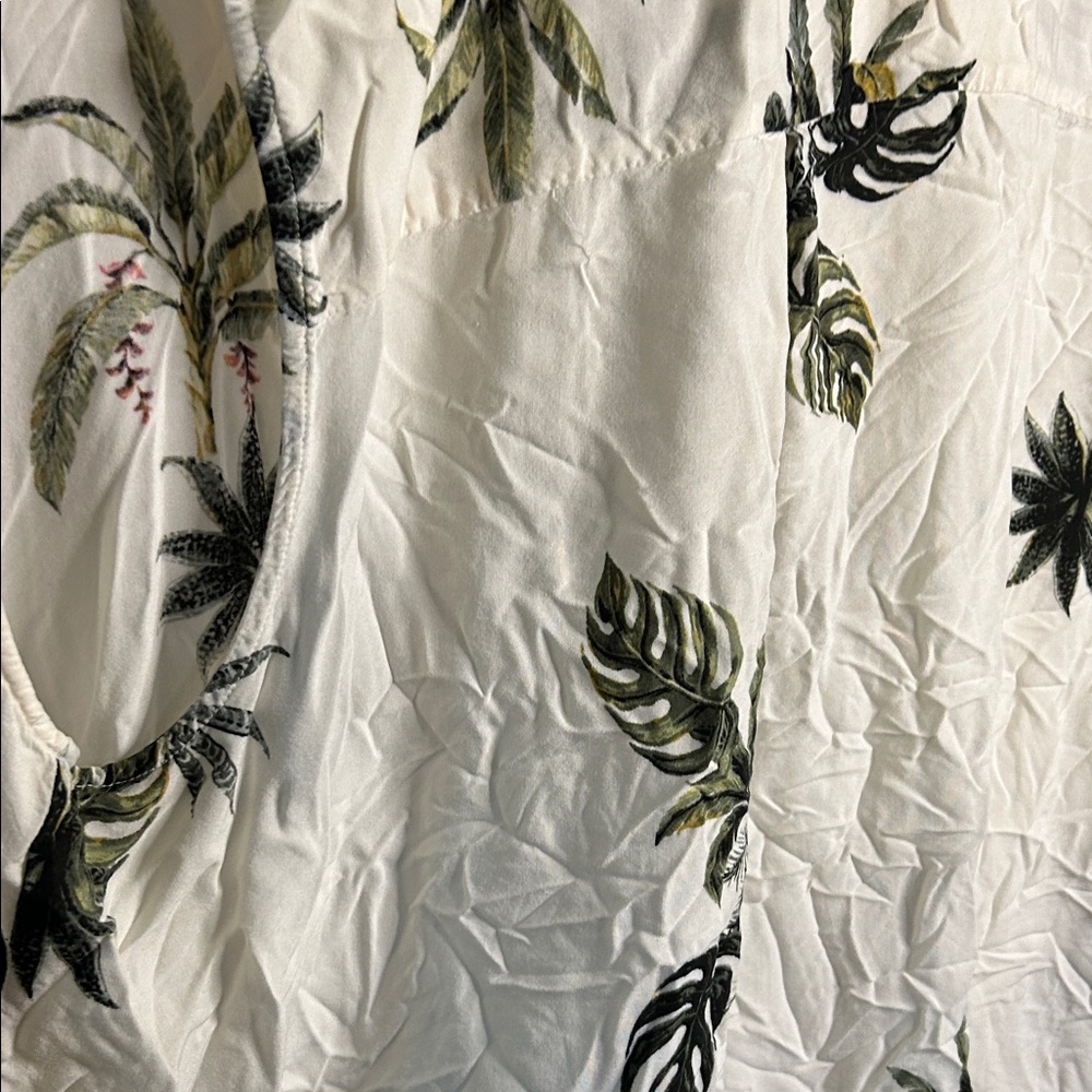 Cynthia Rowley Black and White Leaf Print Blouse - Picture 4 of 6